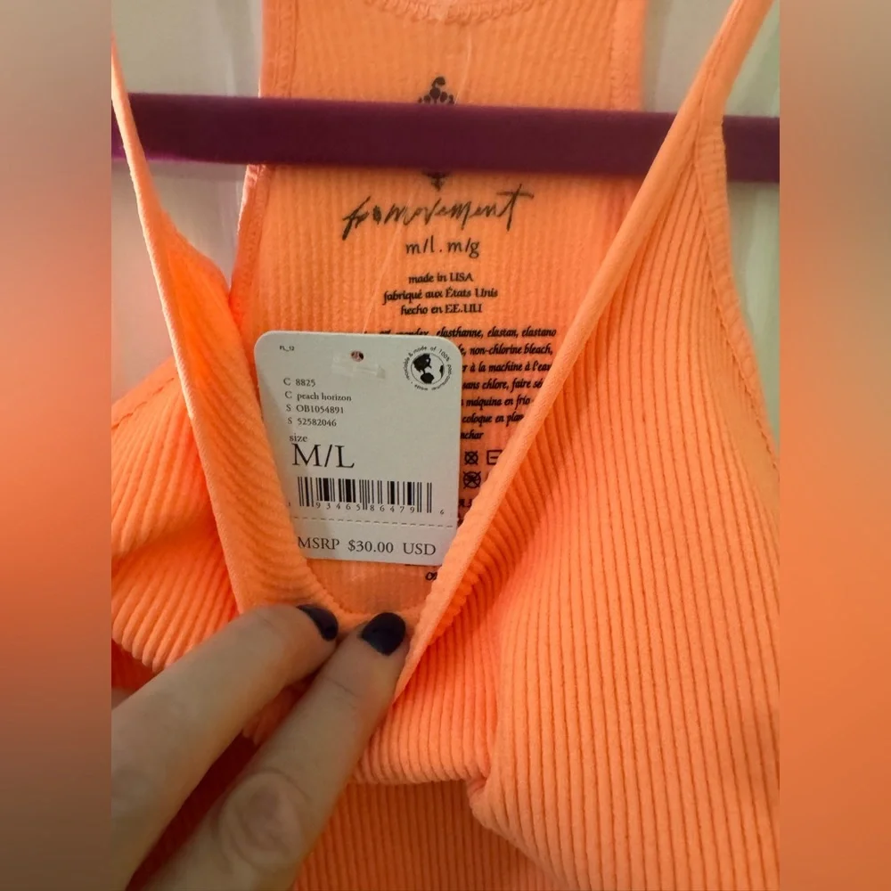 NWT Free People Movement Crop Run Tank in Peach Horizon Size Medium/Large
